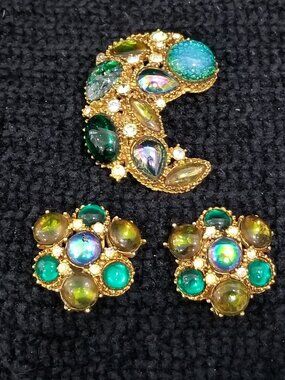 Vtg Dragon's Breath Green Glass Cabochon AB Rhinestone Brooch & Earring Set